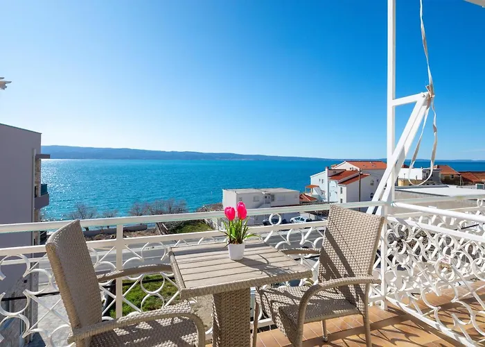 Apartments 20 Meters From The Beach