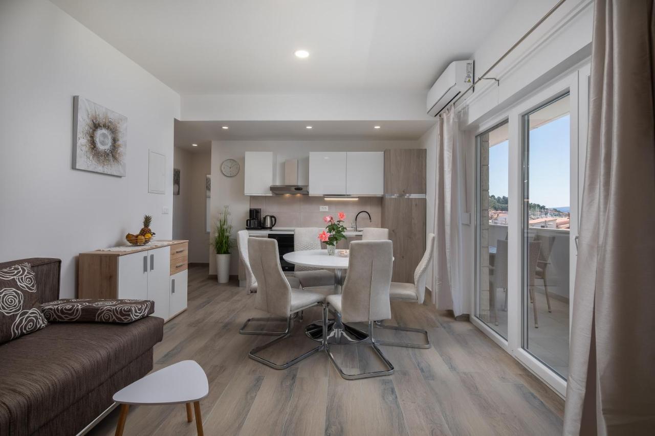 Apartment 20 Meters From The